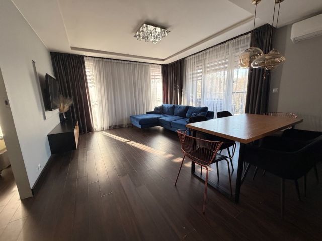 Mieszkanie 3-pokojowe Zakrzowiec. Zdjęcie 1