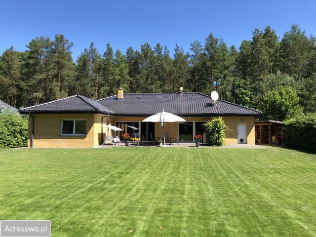 dom wolnostojący, 5 pokoi Międzylesie. Zdjęcie 1