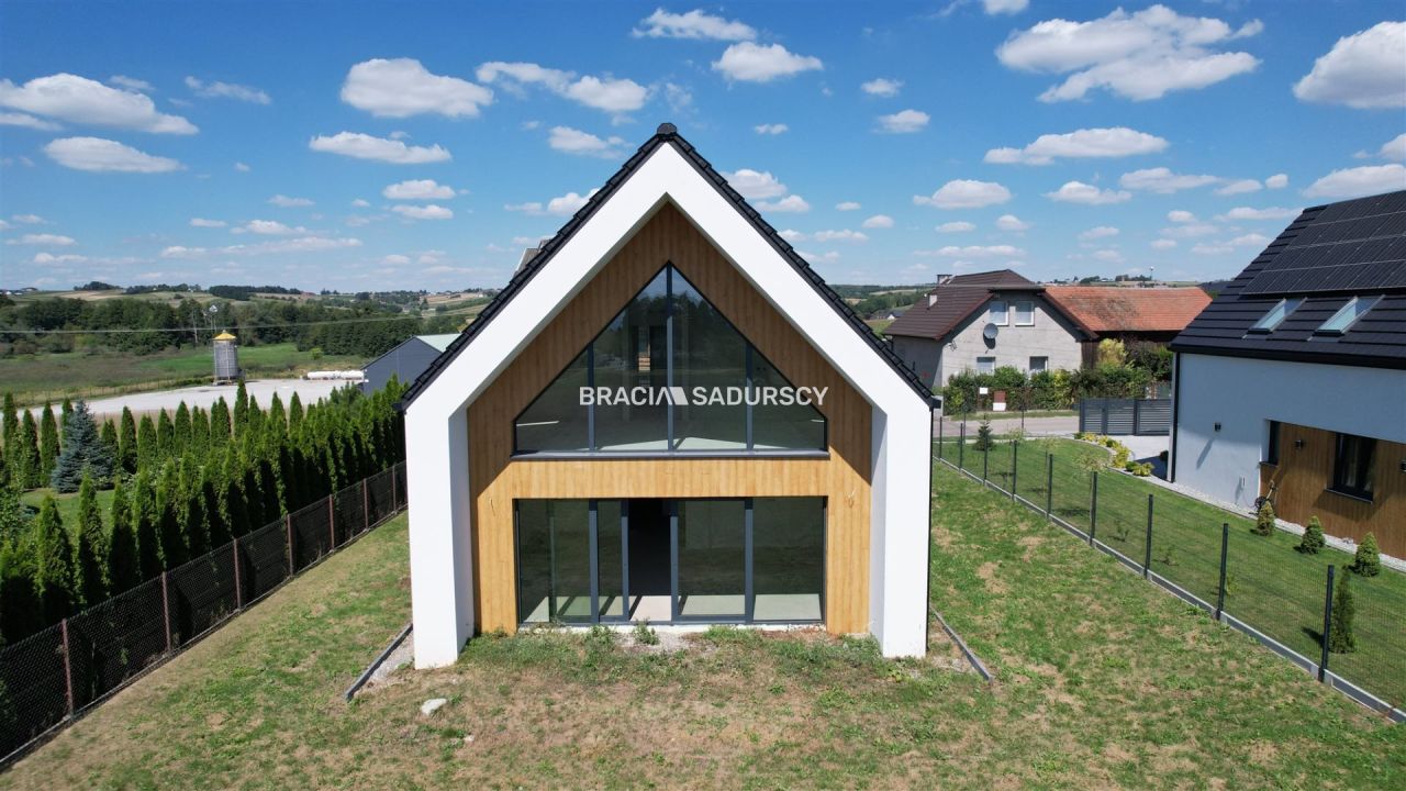 dom wolnostojący, 4 pokoje Karniów