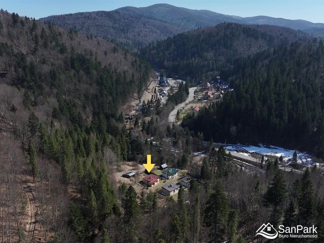 dom wolnostojący, 3 pokoje Żubracze. Zdjęcie 2