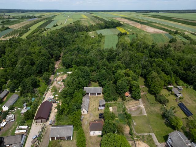 dom wolnostojący, 2 pokoje Okół. Zdjęcie 4