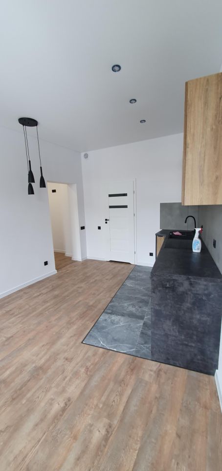 Mieszkanie 3-pokojowe Bytom Śródmieście, ul. Gustawa Morcinka. Zdjęcie 9