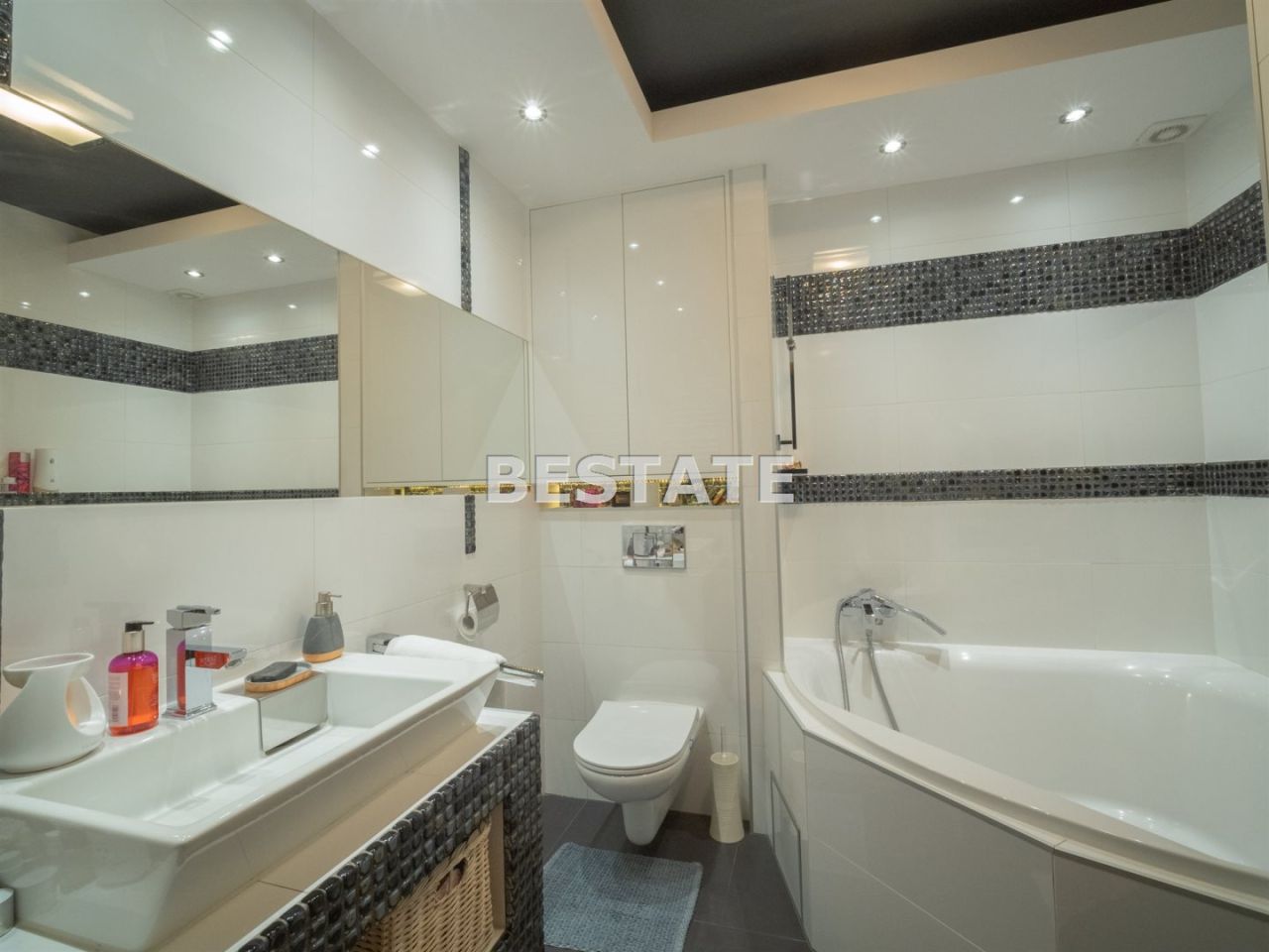 Mieszkanie 4-pokojowe Tarnów. Zdjęcie 8