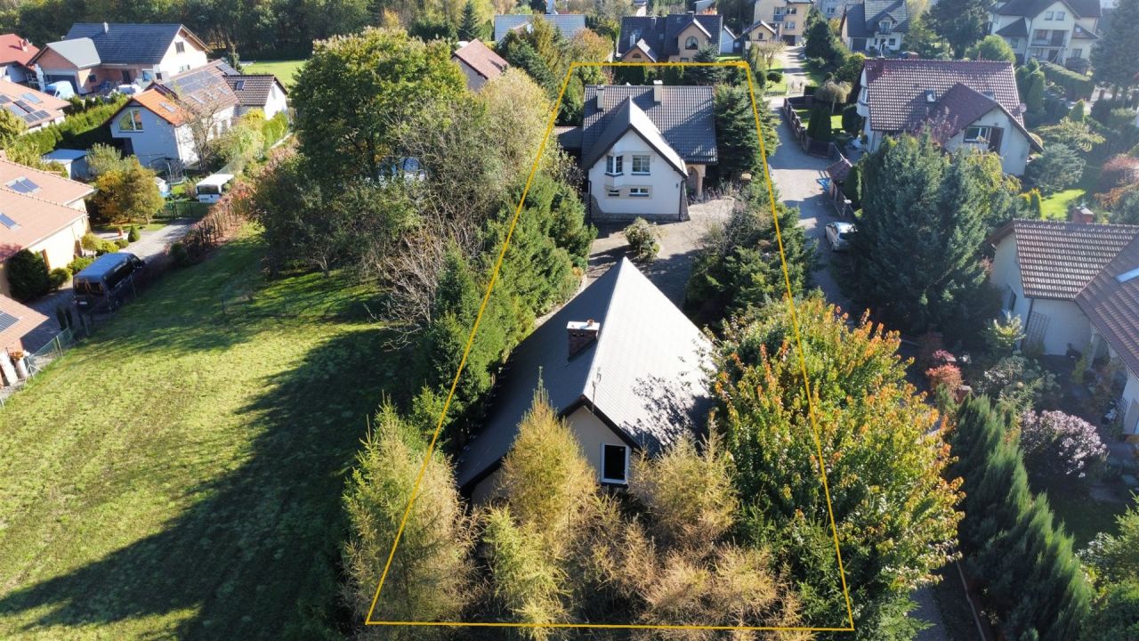 dom wolnostojący, 5 pokoi Babice, ul. Kwiatowa