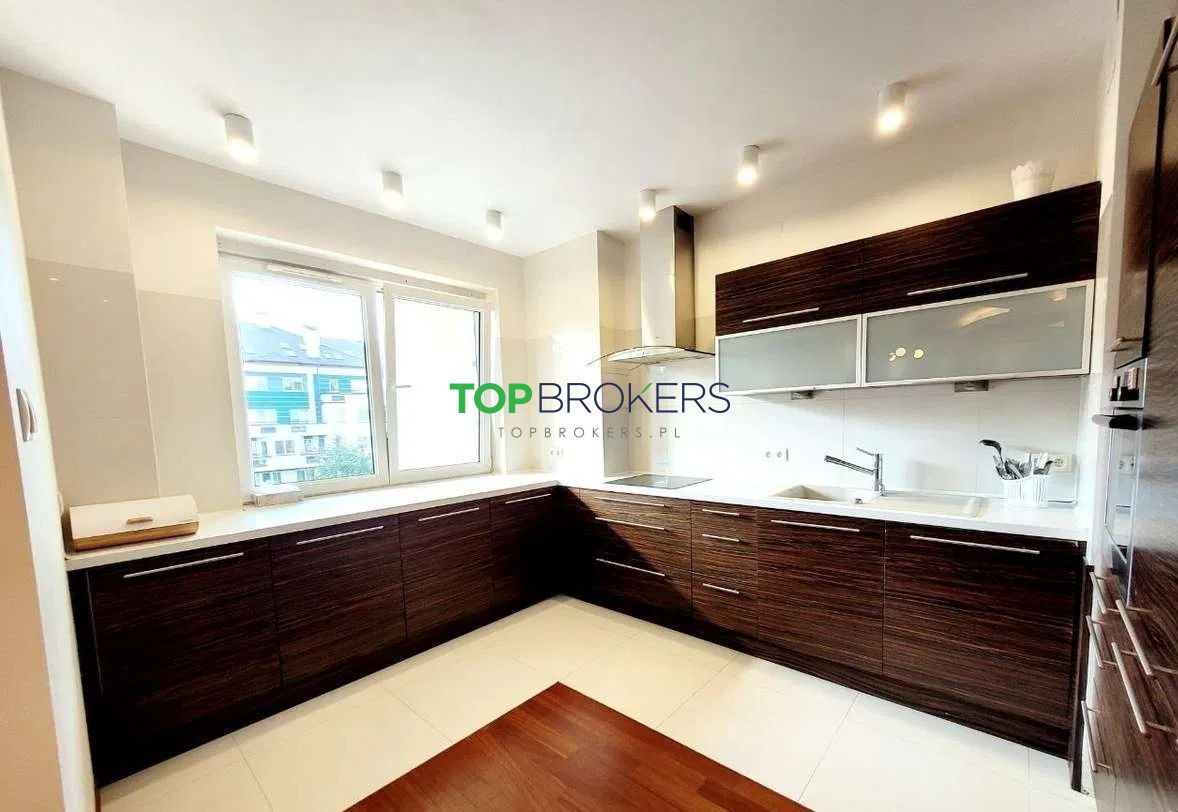 Mieszkanie 7-pokojowe Warszawa Ursynów, ul. Melchiora Wańkowicza. Zdjęcie 2