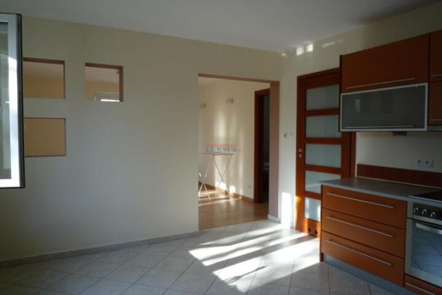 bliźniak, 2 pokoje Piaseczno. Zdjęcie 8