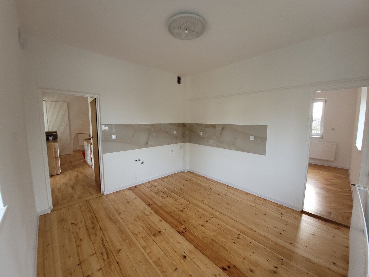 dom wolnostojący, 3 pokoje Krosno, ul. Stanisława Moniuszki. Zdjęcie 14