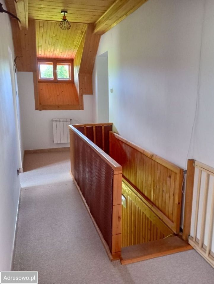 dom wolnostojący, 6 pokoi Skomielna Czarna. Zdjęcie 9