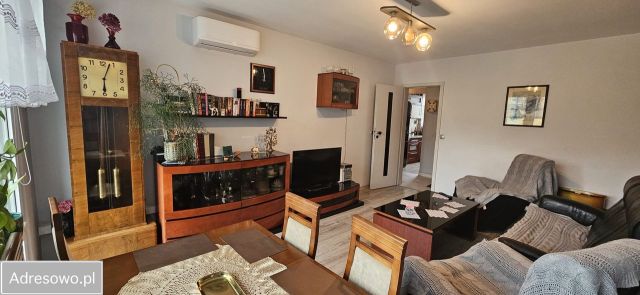 Mieszkanie 3-pokojowe Bielawa, ul. Stefana Żeromskiego. Zdjęcie 1