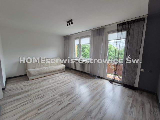 Mieszkanie 2-pokojowe Ostrowiec Świętokrzyski, os. Słoneczne. Zdjęcie 2