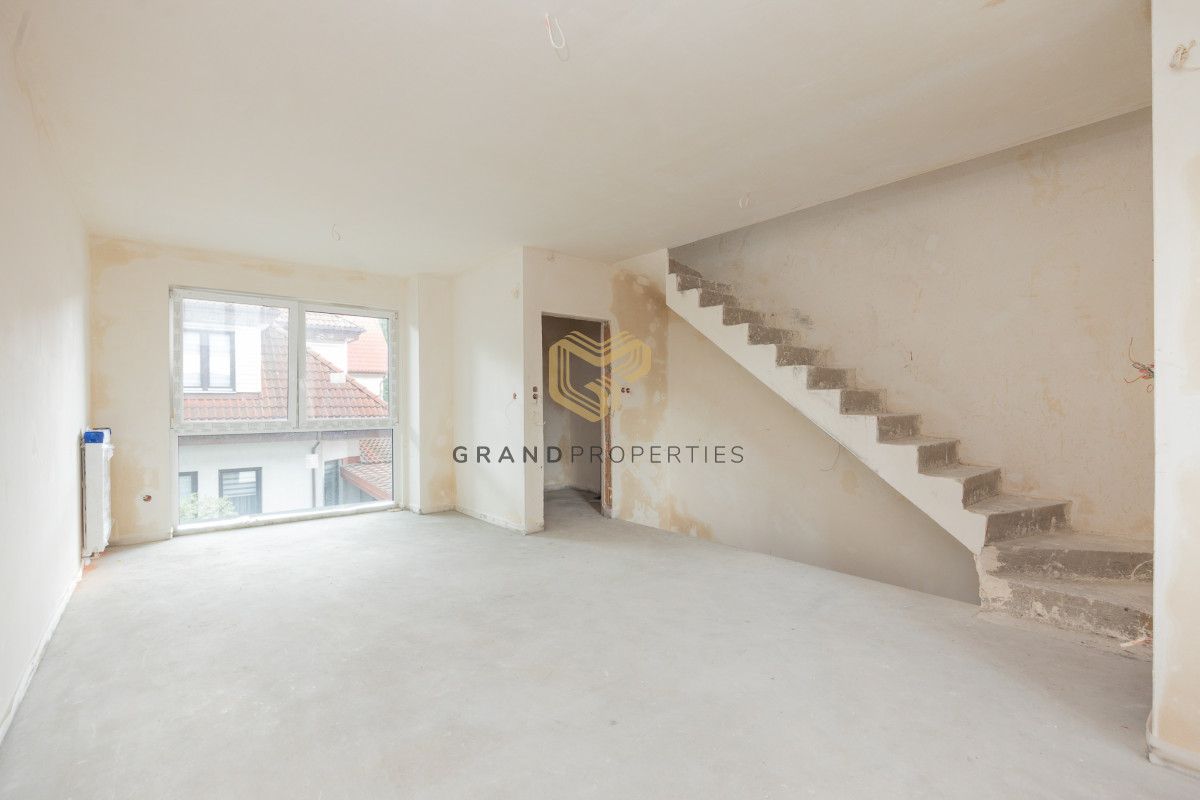 dom szeregowy, 5 pokoi Ząbki. Zdjęcie 8