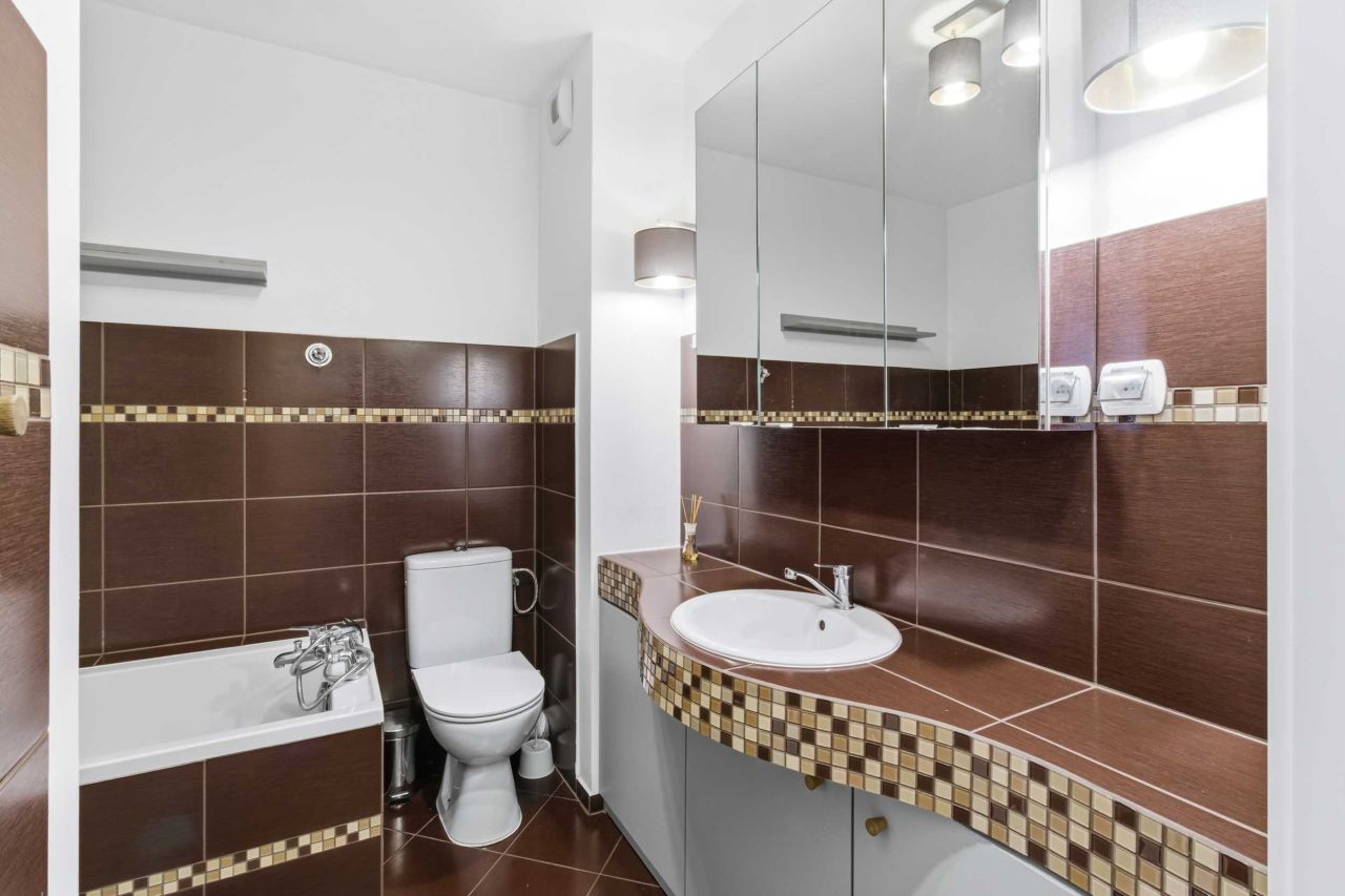 Mieszkanie 3-pokojowe Kraków Bieżanów, ul. Henryka i Karola Czeczów. Zdjęcie 3