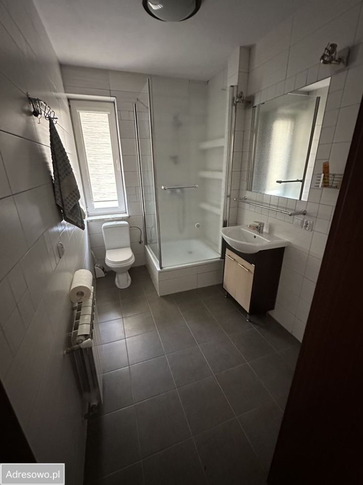 dom wolnostojący, 5 pokoi Miedzna Murowana. Zdjęcie 8