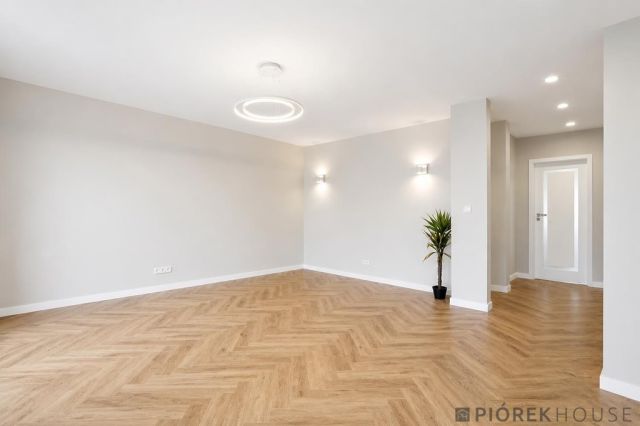 Mieszkanie 3-pokojowe Warszawa Mokotów, ul. Powsińska. Zdjęcie 2
