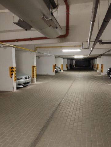 Garaż/miejsce parkingowe Rumia Centrum, ul. Ceynowy. Zdjęcie 1