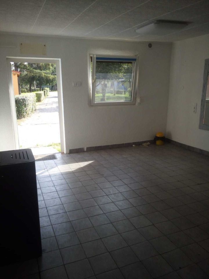 Lokal Praszka, ul. Mickiewicza. Zdjęcie 4