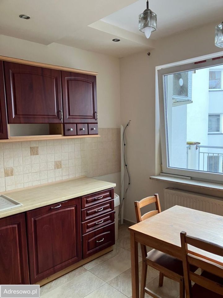 Mieszkanie 3-pokojowe Tychy, ul. Jana Barona. Zdjęcie 3