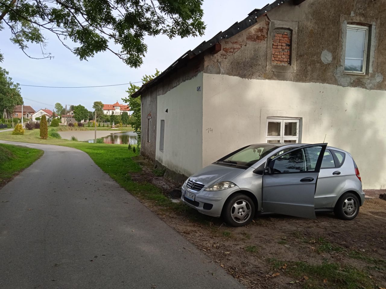 dom szeregowy, 2 pokoje Bzowiec. Zdjęcie 5