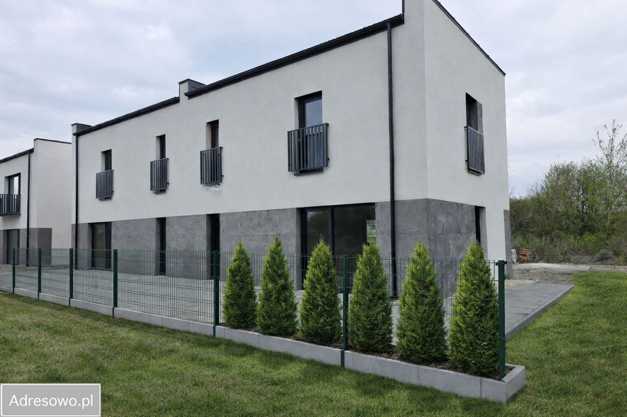 bliźniak, 4 pokoje Ciechocinek, ul. Piaskowa. Zdjęcie 1