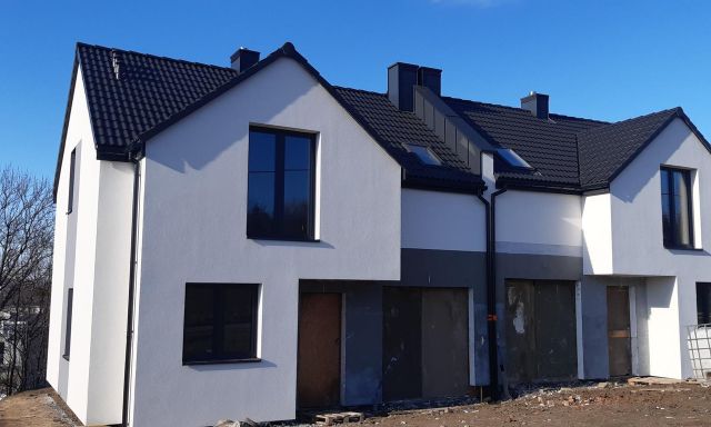 bliźniak, 4 pokoje Bielsko-Biała Stare Bielsko, ul. Komandorska. Zdjęcie 1