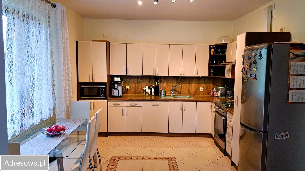 dom wolnostojący, 5 pokoi Ustroń Centrum, ul. Jana Wantuły. Zdjęcie 12