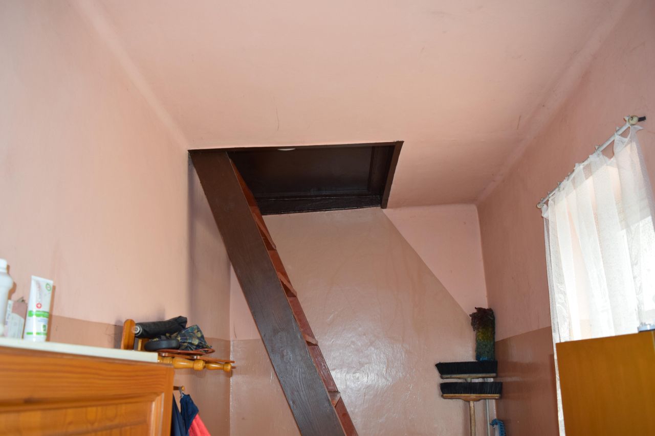 dom wolnostojący, 2 pokoje Bronów. Zdjęcie 8