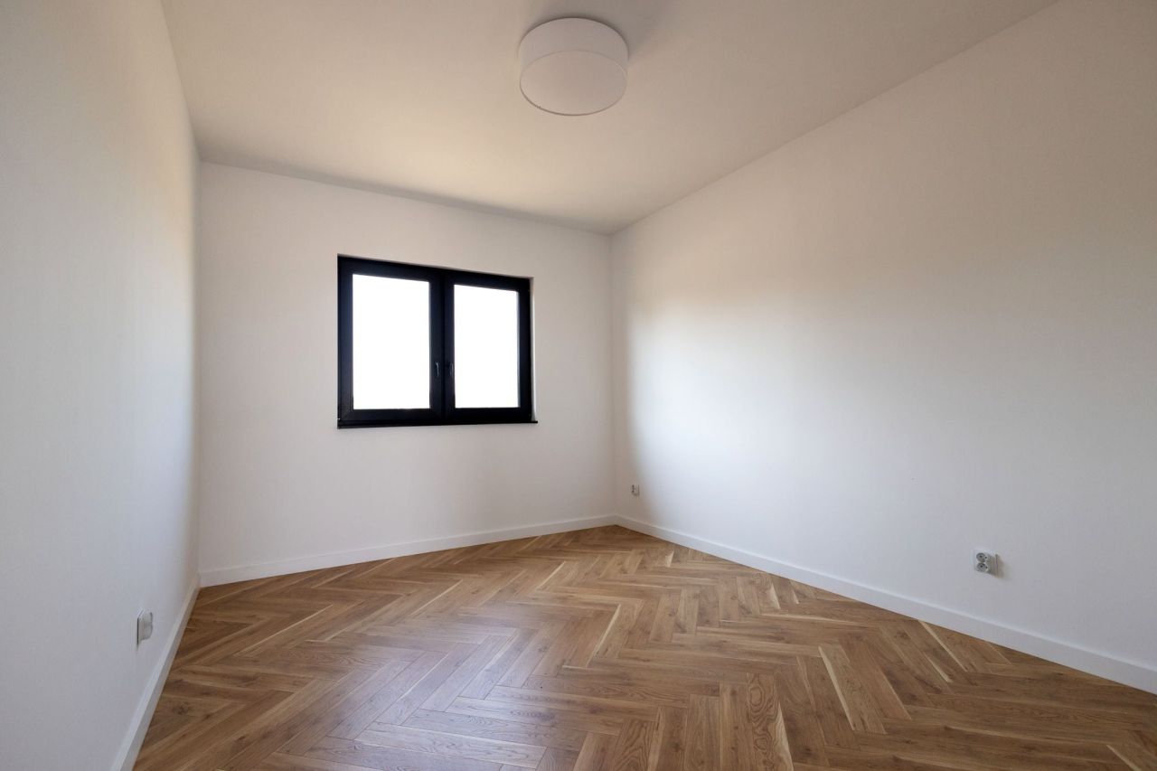 dom wolnostojący, 4 pokoje Zastruże. Zdjęcie 12