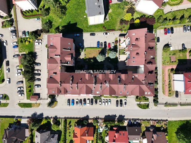 Mieszkanie 3-pokojowe Biała. Zdjęcie 27