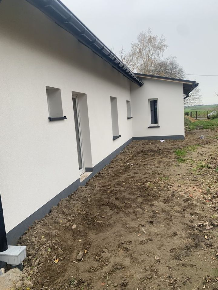 dom wolnostojący Skomlin. Zdjęcie 3