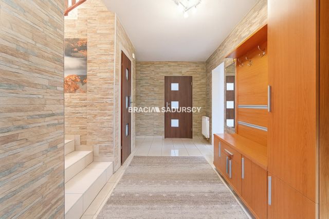 dom wolnostojący, 5 pokoi Wieliczka Krzyszkowice, ul. Modrzewiowa. Zdjęcie 28