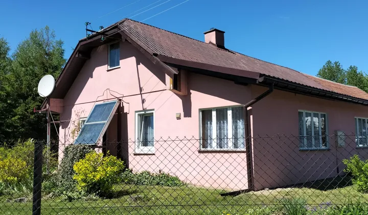 dom wolnostojący, 2 pokoje Długie, ul. Dolna