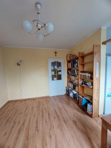 Mieszkanie 4-pokojowe Strzelin. Zdjęcie 1