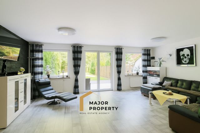 dom szeregowy, 6 pokoi Świnoujście. Zdjęcie 1