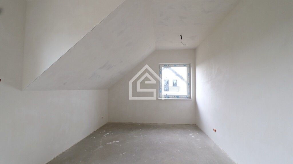 dom wolnostojący, 5 pokoi Czyżów. Zdjęcie 13