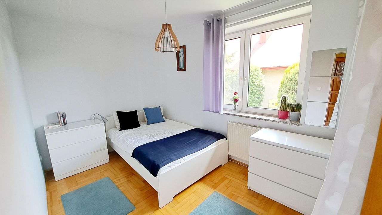 dom wolnostojący, 5 pokoi Rzuchowa. Zdjęcie 7