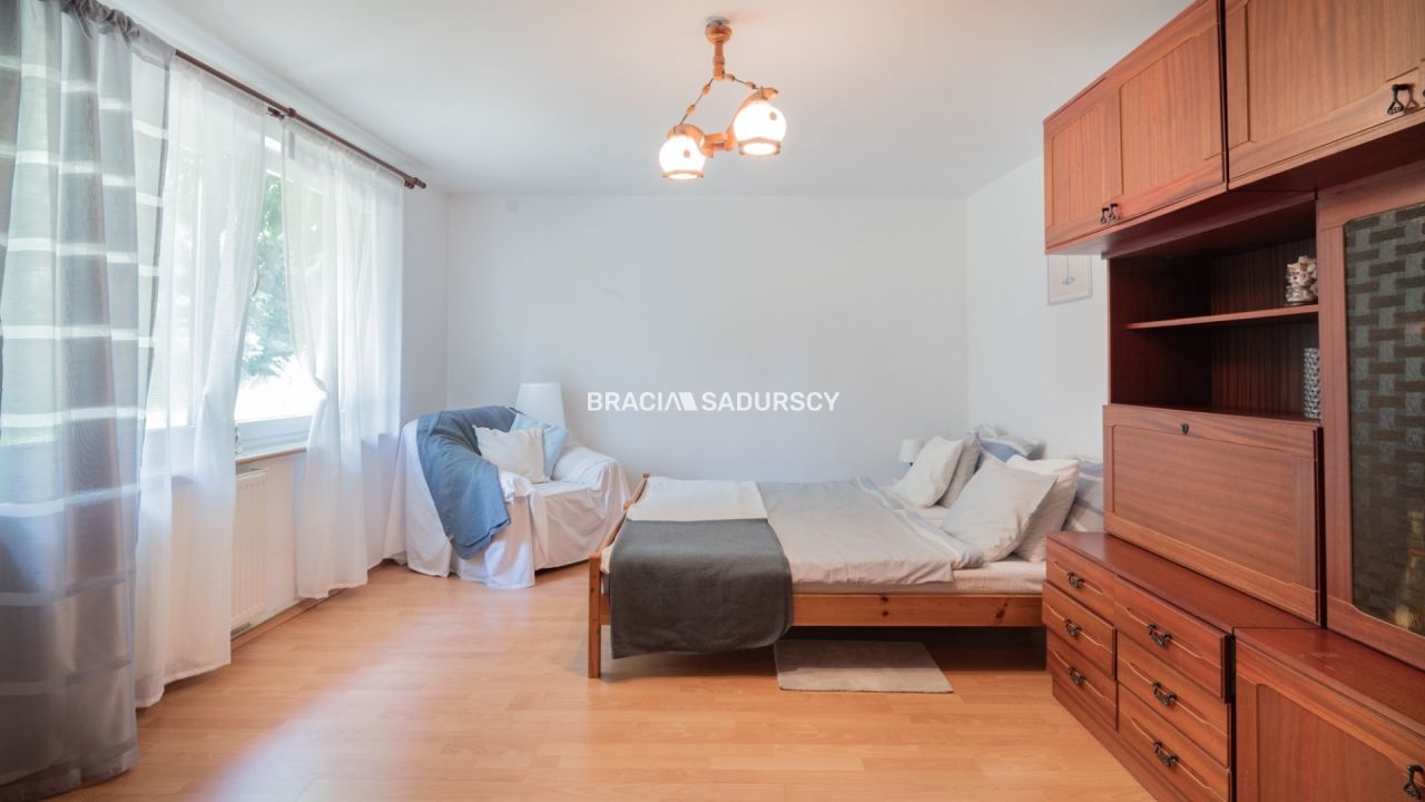 dom wolnostojący, 10 pokoi Łazy. Zdjęcie 12