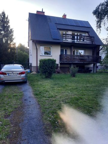 dom wolnostojący, 4 pokoje Żarki, ul. Myszkowska. Zdjęcie 1