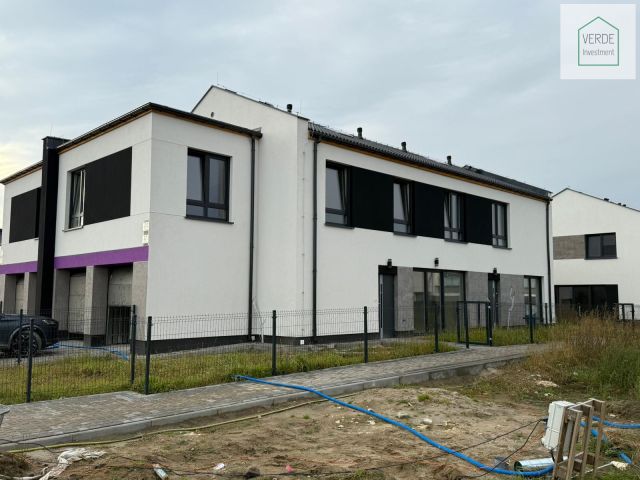 bliźniak, 6 pokoi Szczytniki. Zdjęcie 1