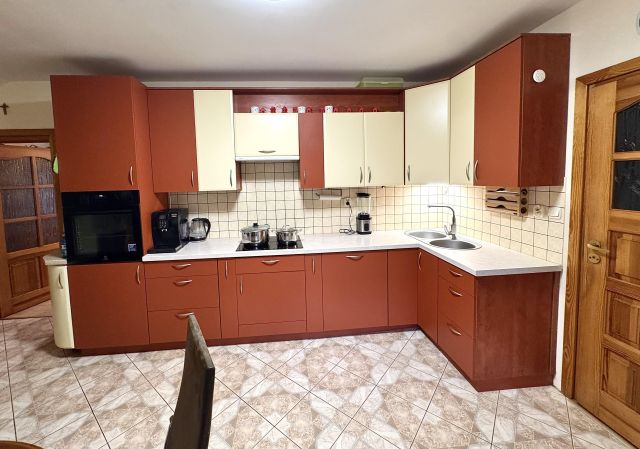 dom wolnostojący, 4 pokoje Sedranki. Zdjęcie 9