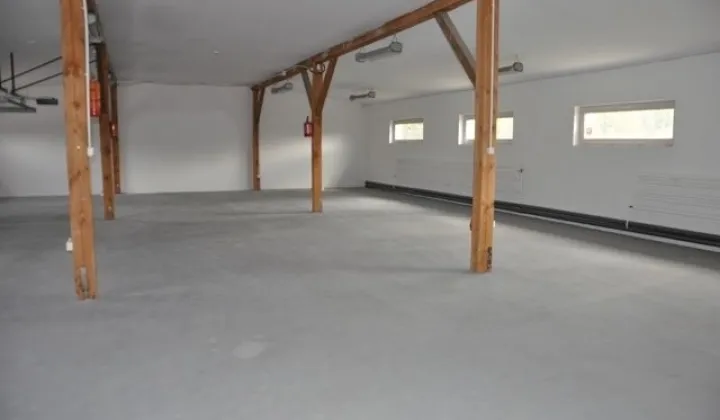 Hala/magazyn Suchy Las, Suchy Las