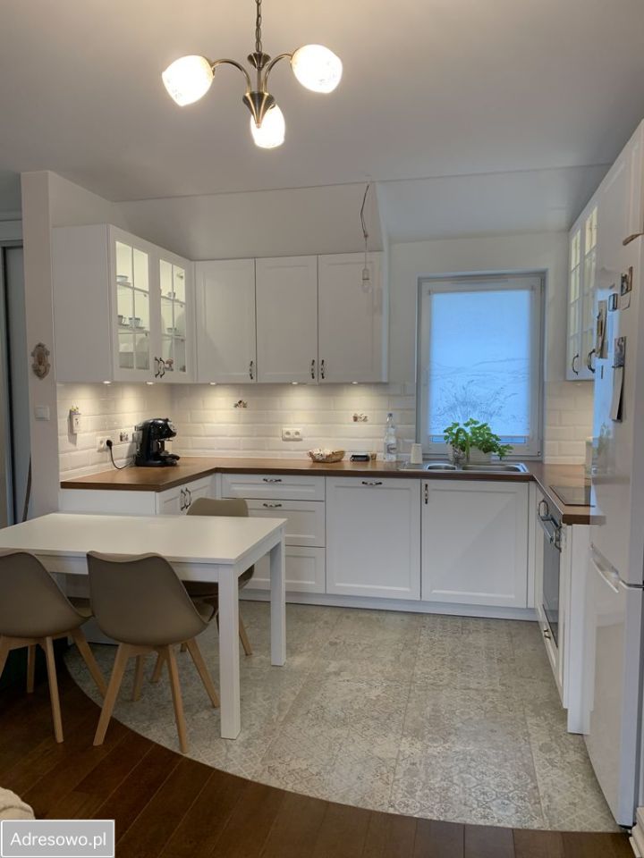 Mieszkanie 3-pokojowe Warszawa Wawer, ul. Błękitna. Zdjęcie 2