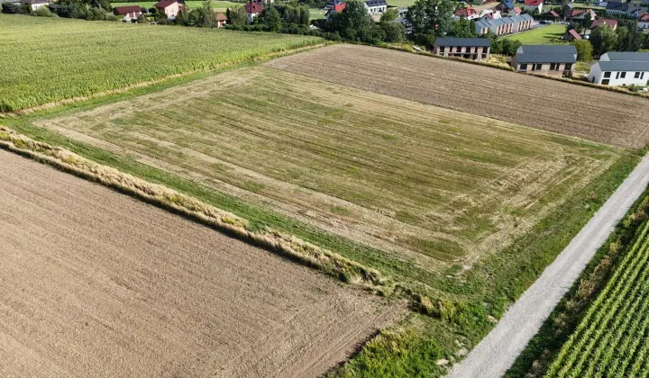 Działka budowlana Mników