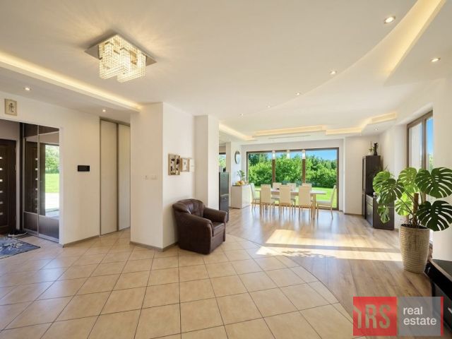 dom wolnostojący, 10 pokoi Dychów. Zdjęcie 5