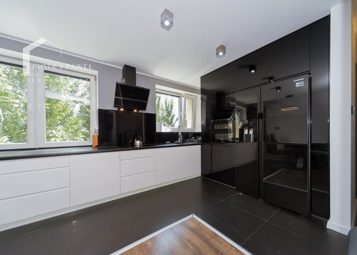 Mieszkanie 3-pokojowe Bielsko-Biała, ul. Żywiecka. Zdjęcie 3