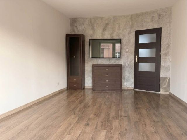 Mieszkanie 2-pokojowe Legnica, ul. Emilii Plater. Zdjęcie 3