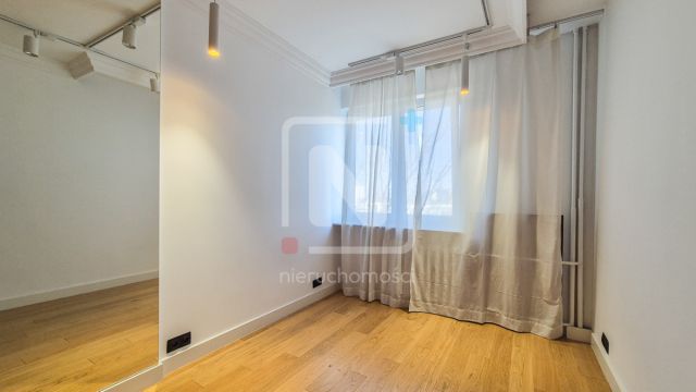 Mieszkanie 4-pokojowe Warszawa Mokotów, ul. Jałtańska. Zdjęcie 1