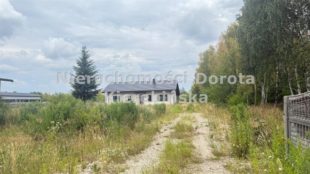 dom wolnostojący, 6 pokoi Tomaszów Mazowiecki Białobrzegi. Zdjęcie 4