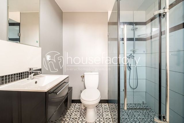 dom wolnostojący, 9 pokoi Łódź Stare Rokicie, ul. Holownicza. Zdjęcie 10