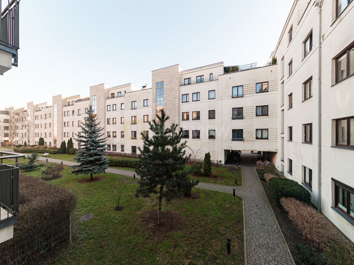 Mieszkanie 3-pokojowe Warszawa Wilanów, ul. Księdza Prymasa Augusta Hlonda. Zdjęcie 15