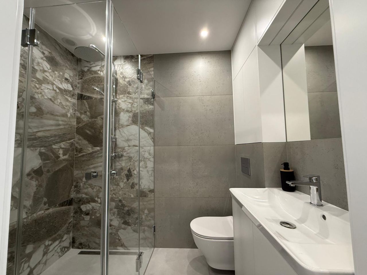 Mieszkanie 3-pokojowe Częstochowa Centrum, al. Aleja Kościuszki